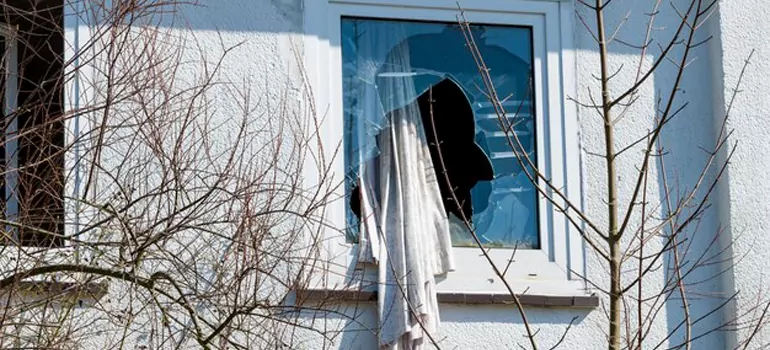 Storm Window Installation Contractors in Coconut Creek, FL