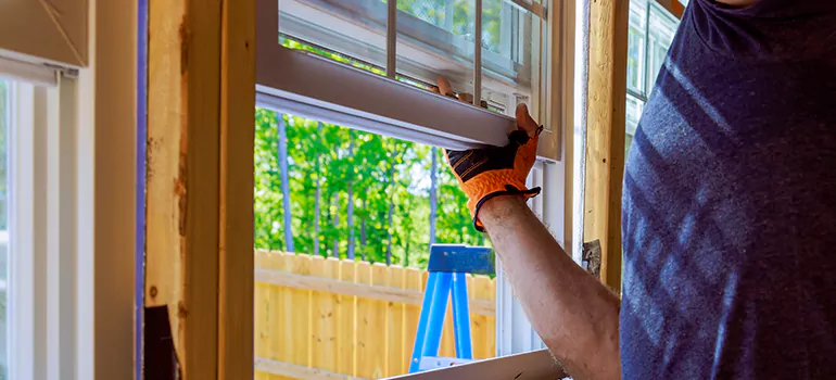 >Bay Window Curtain Rail Track in Coconut Creek, FL