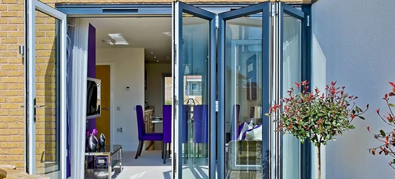 Commercial Door Glass Repair in Coconut Creek, FL
