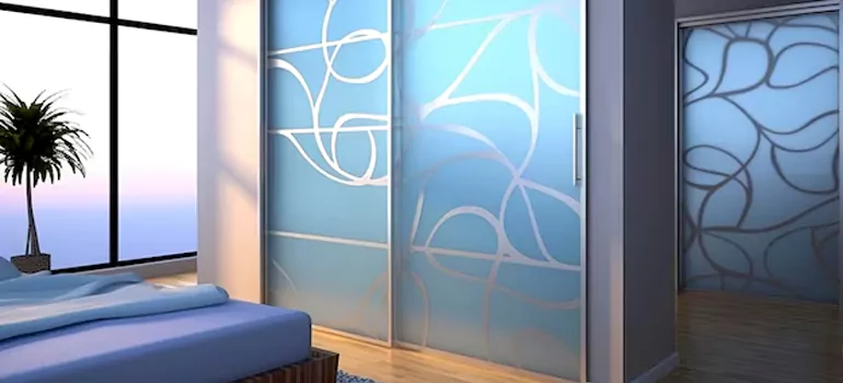 Frosting Glass Cabinet Doors in Coconut Creek, FL